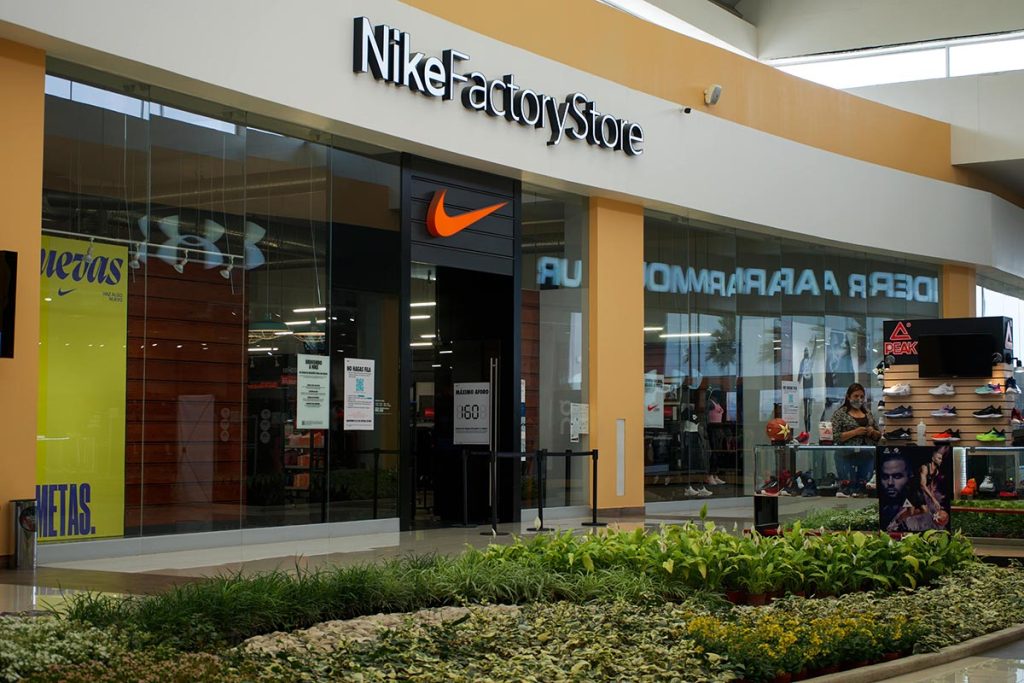 nike outlet store valencia