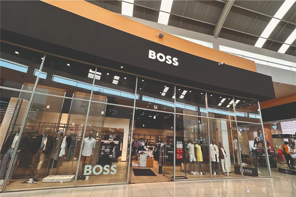 Tienda Boss Outlet en Plaza Outlet Puebla Premier