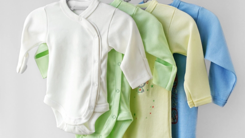 Cómo comprar ropa de bebé: Guía esencial para padres