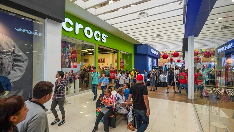 Descuentos de Buen Fin en tienda Crocs Outlet Puebla Premier