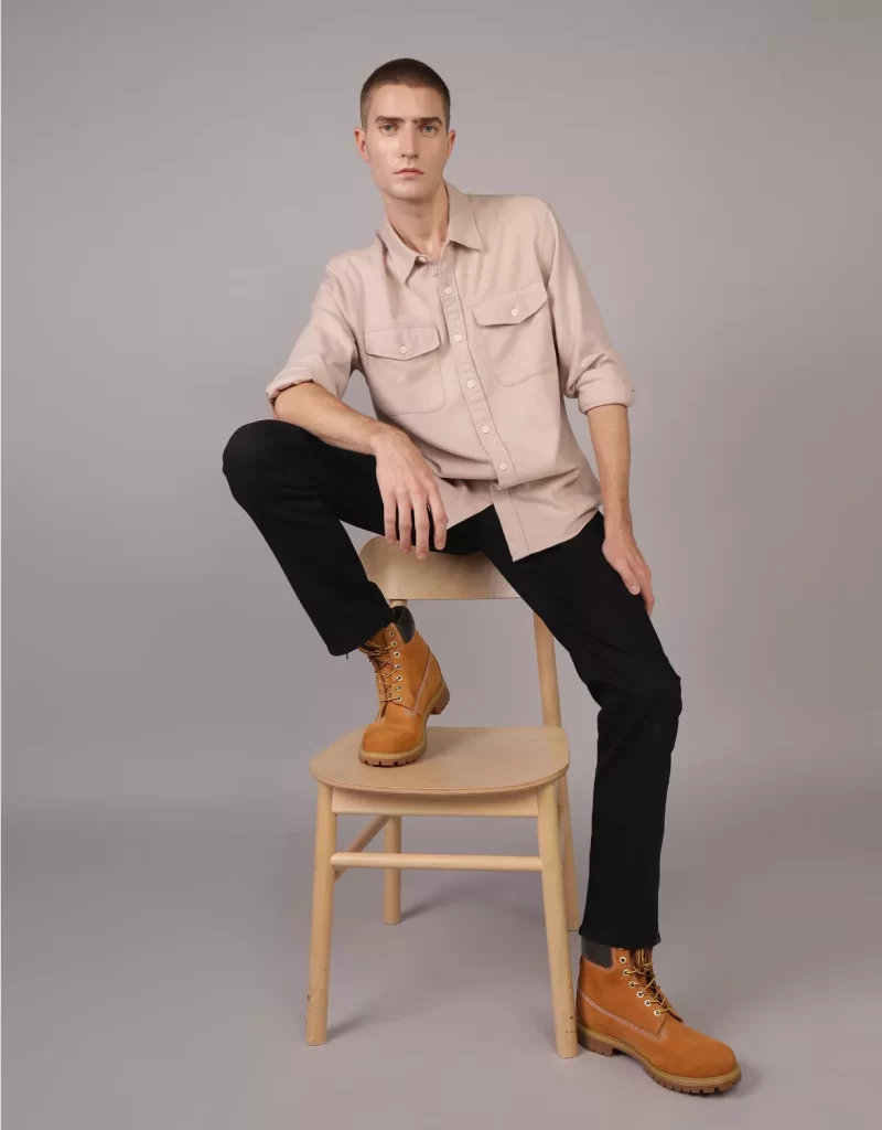 Botas Café combinadas con Jeans para hombre