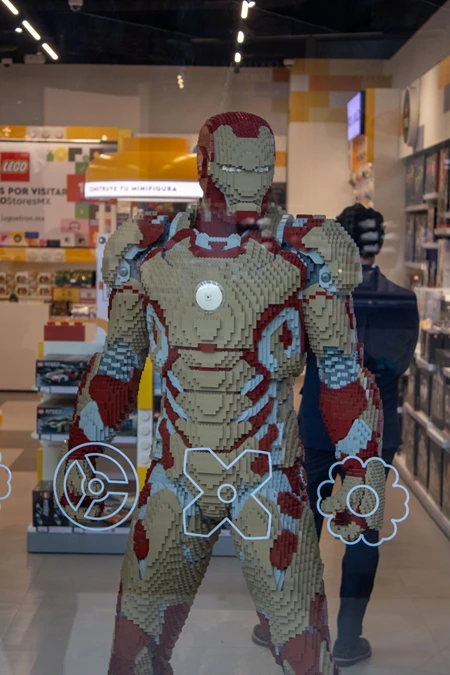 Lego Iron Man en tienda Outlet