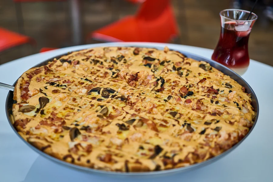 Pizza Trappola en restaurante Outlet Puebla Premier