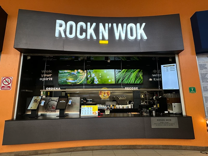 Restaurante Rock N Wok en Outlet Puebla Premier