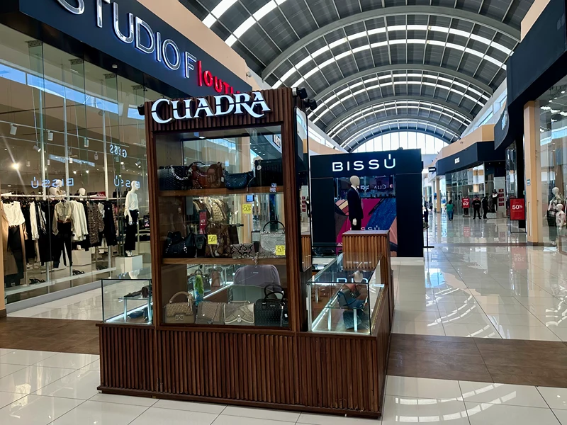 Tienda CUADRA Outlet Puebla Premier artículos de piel