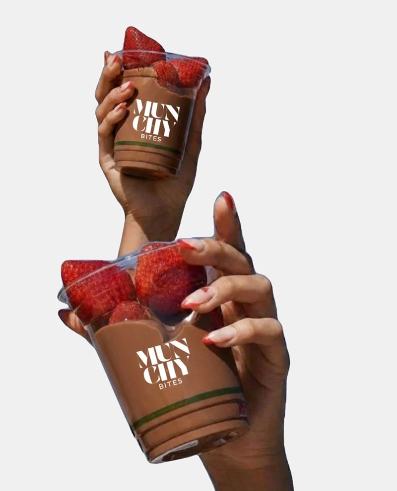 MUNCHY fresas con chocolate en Outlet Puebla Premier
