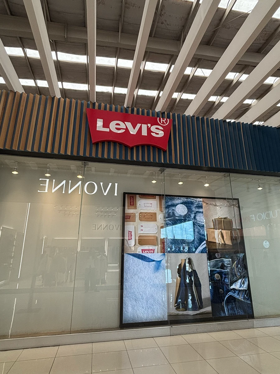 Tienda Levis en Outlet Puebla Premier