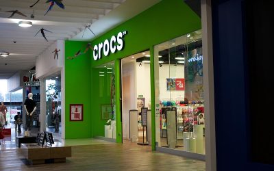 Tienda Crocs en plaza Outlet Puebla Premier