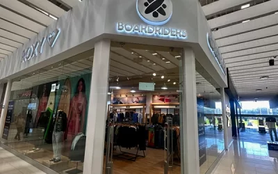 Fachada de la tienda Boardriders en Outlet Puebla Premier